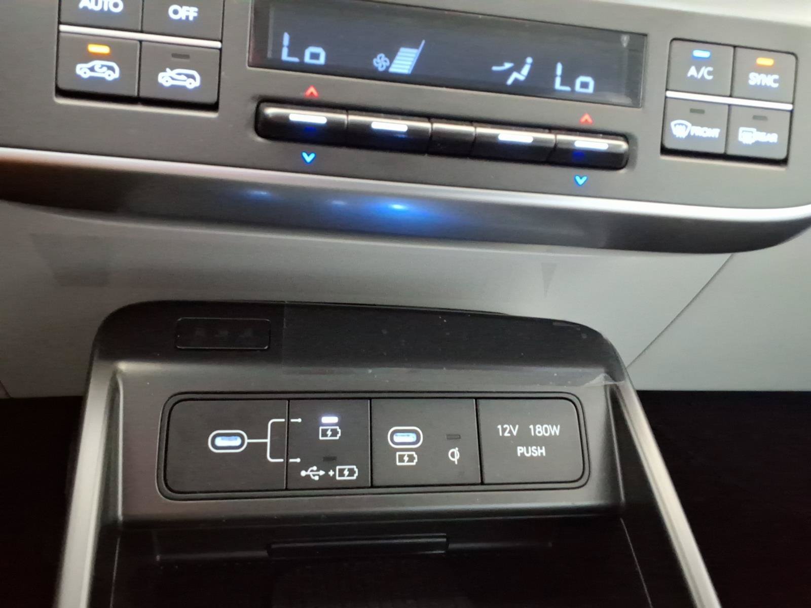 2024 Hyundai Kona SEL - Photo 23