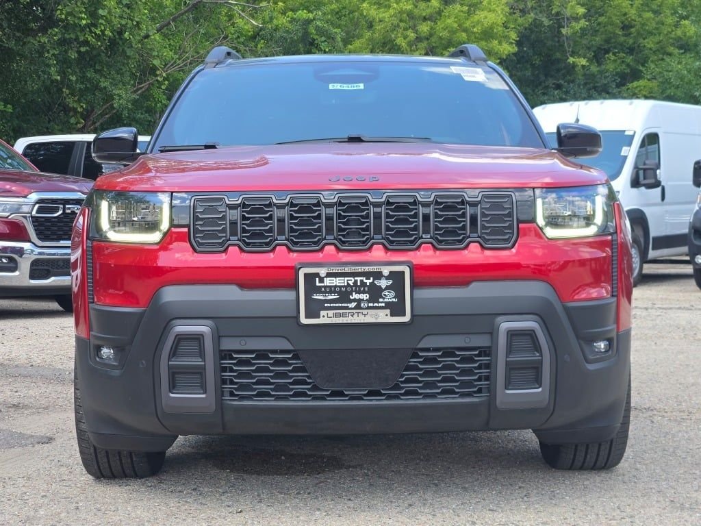 New 2026 Red Hot Pearl-Coat Exterior Paint Jeep Overland image 4