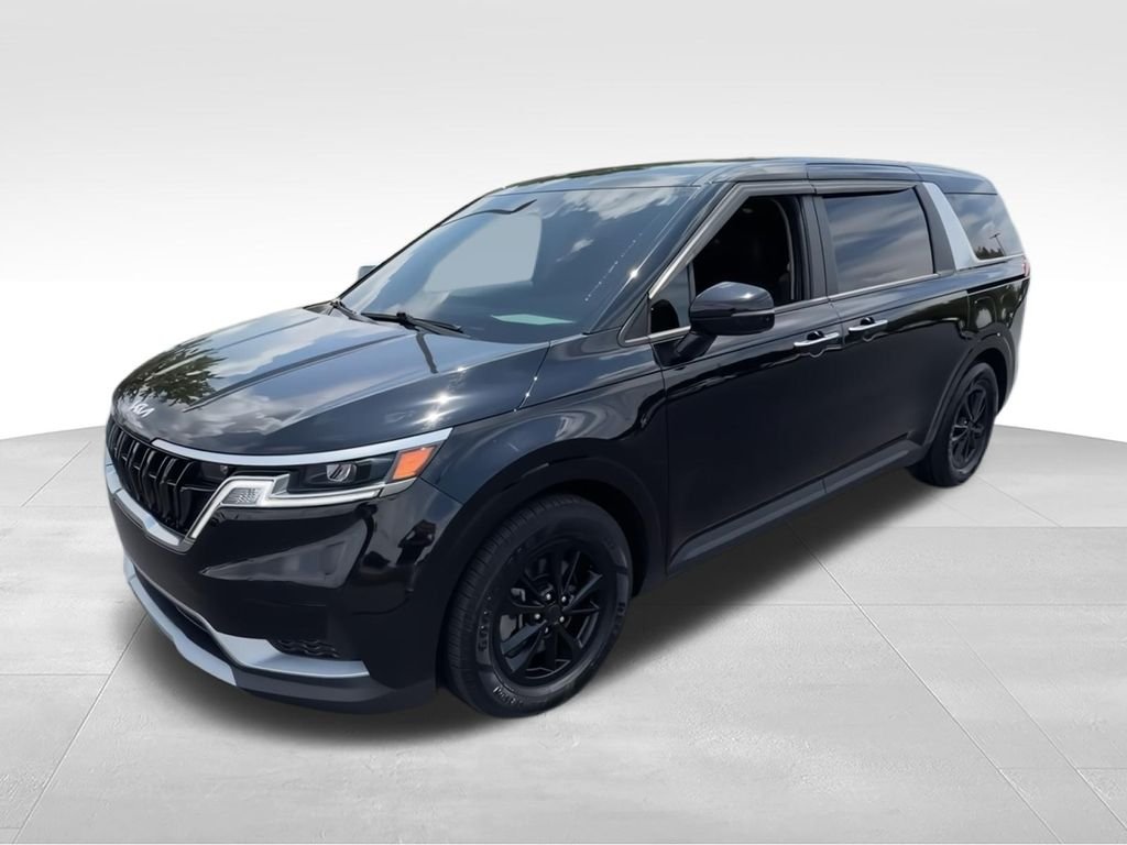 Used 2024 Black Kia LX image 4