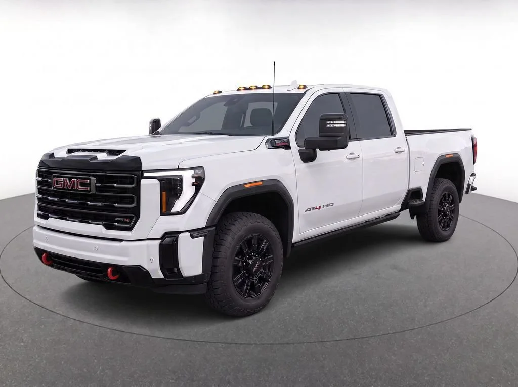 Used 2025 Summit White GMC AT4 image 1