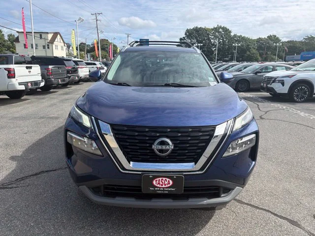 Used 2023 Blue Nissan SV image 2