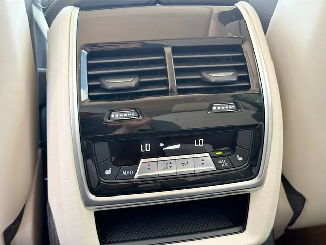 2024 BMW X7 ALPINA XB7 - Photo 21