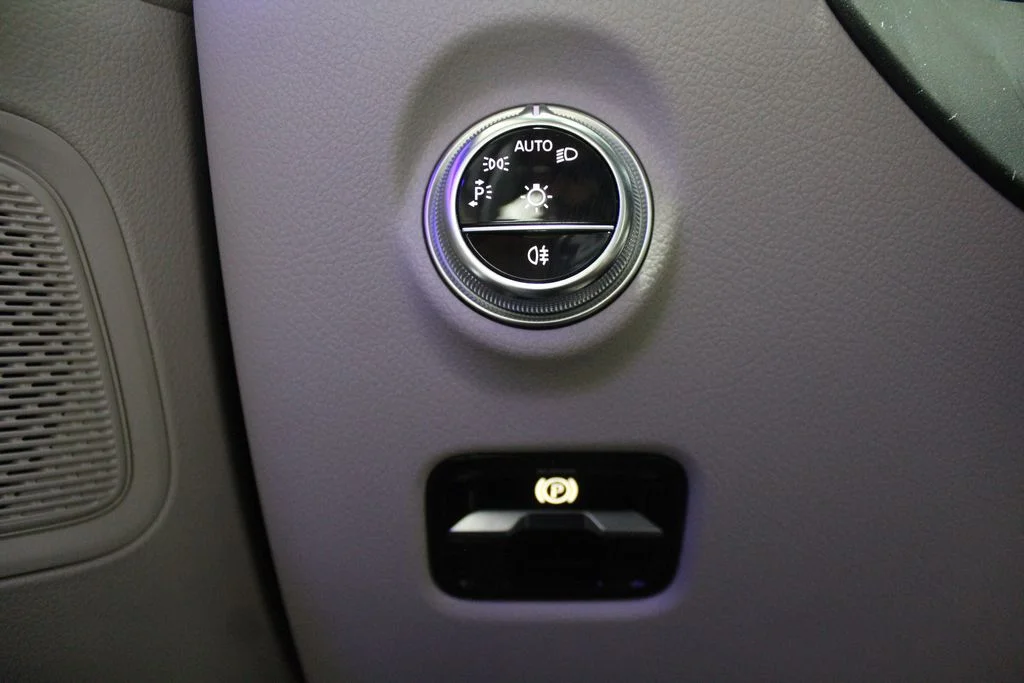Certified Used 2023  Mercedes-Benz C 300 image 22