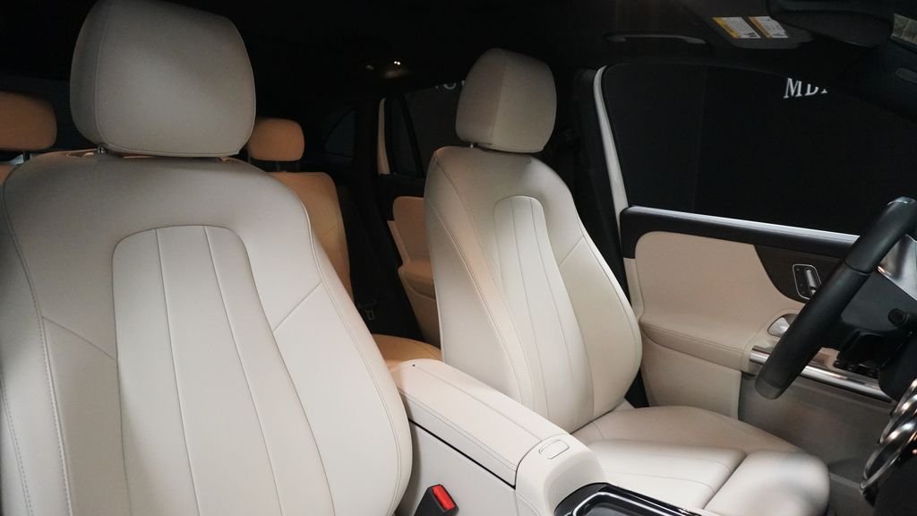 Certified Used 2026 White Mercedes-Benz GLA 250 image 41