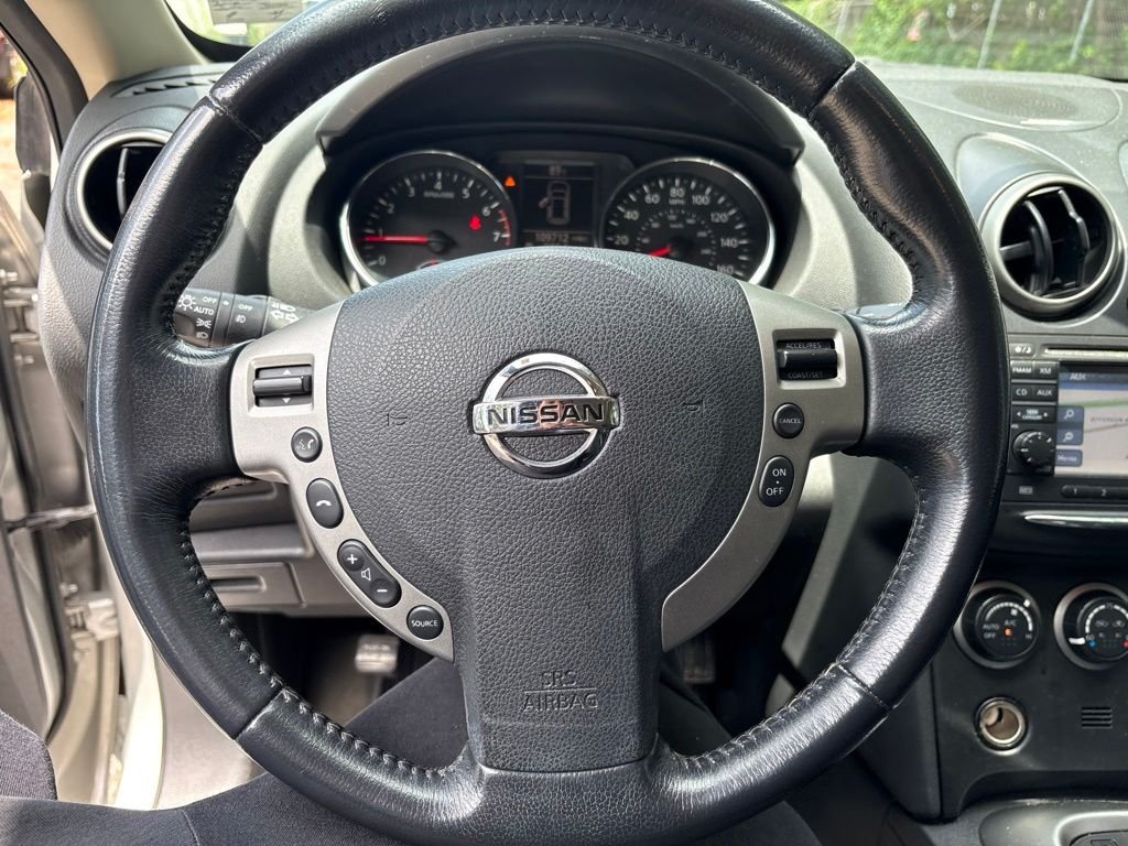 Used 2012 Silver Nissan SL image 21