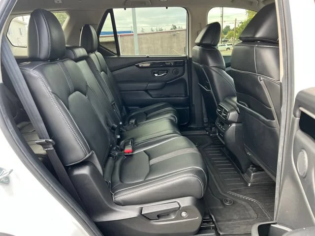 2025 Honda Pilot Touring - Photo 10