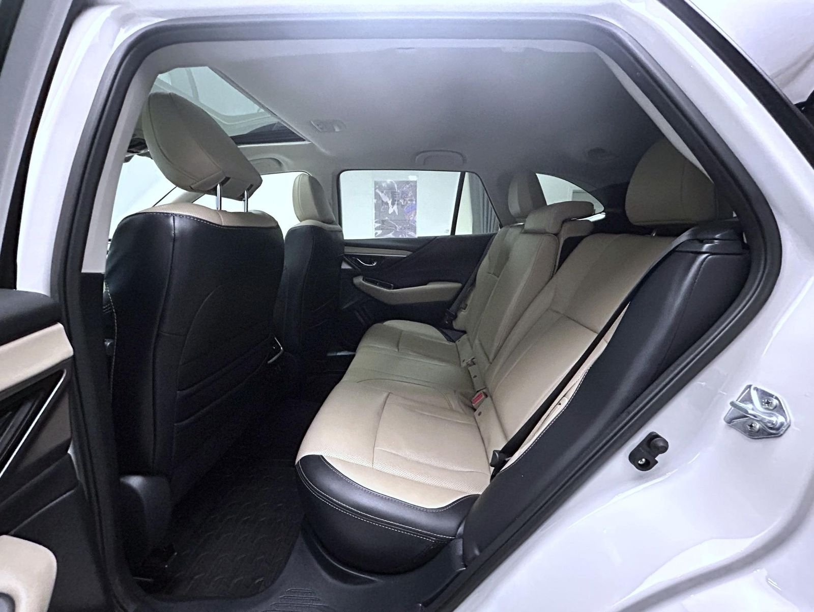 Used 2025 White Subaru Limited image 19