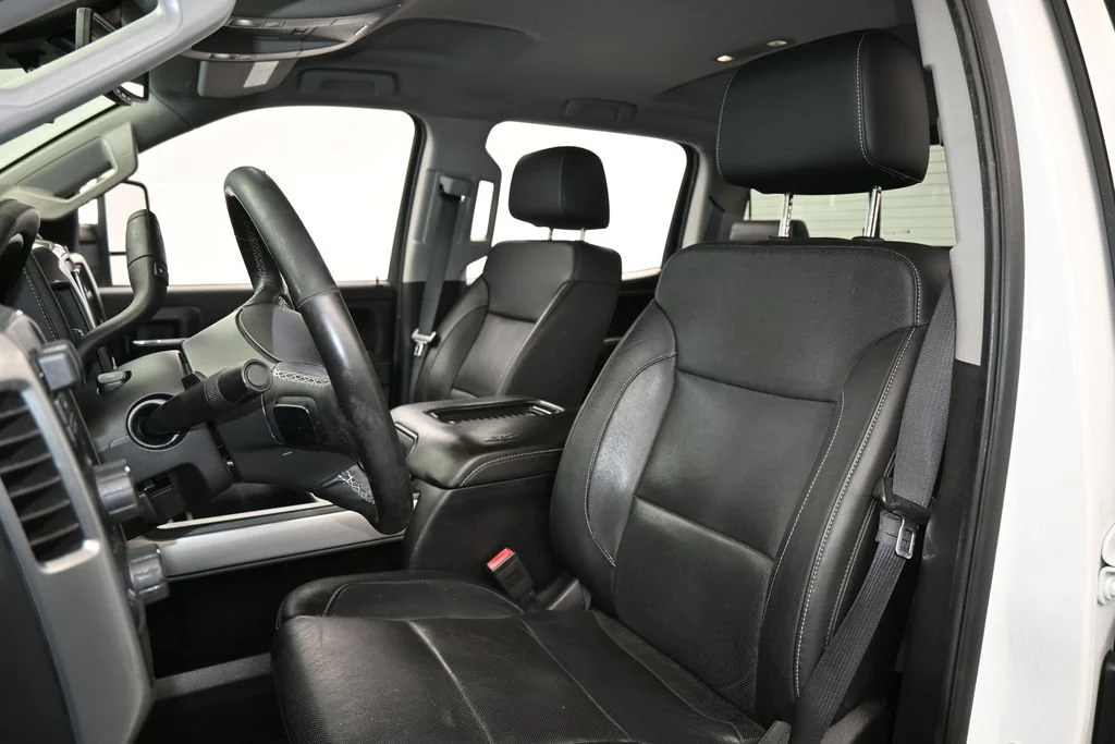 Used 2018 Summit White Chevrolet LTZ image 9