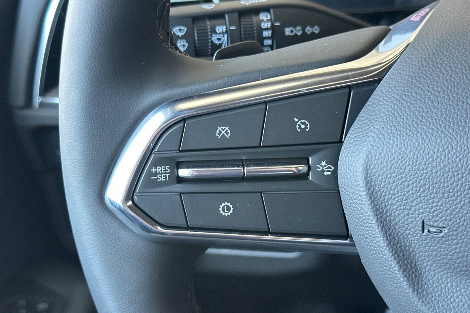 2025 Chevrolet Suburban Premier - Photo 29