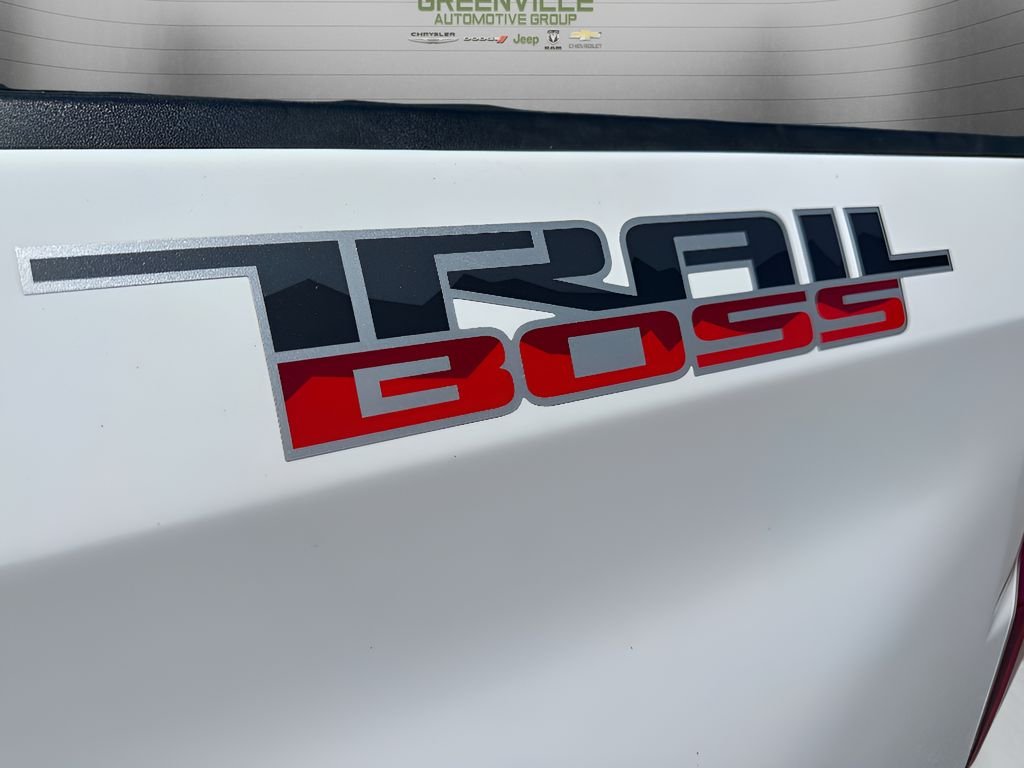 Used 2020 Summit White Chevrolet LT Trail Boss image 6