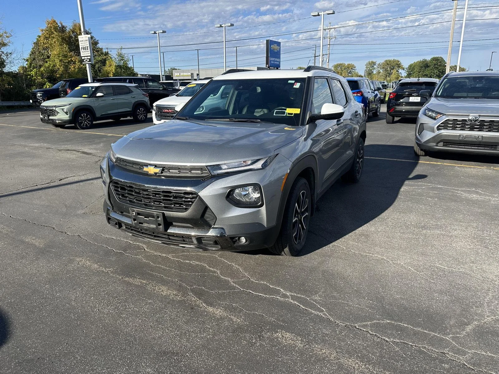 Used 2023 STERLING GRAY METALLIC Chevrolet ACTIV image 5