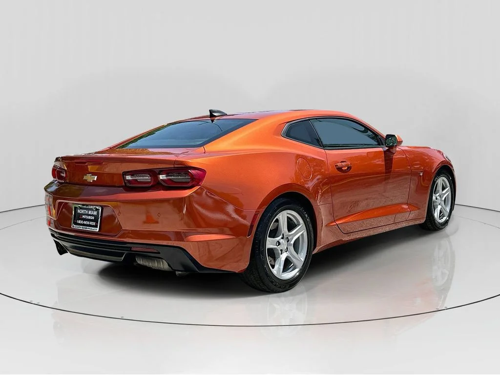 Used 2023 Red Chevrolet 1LT image 7