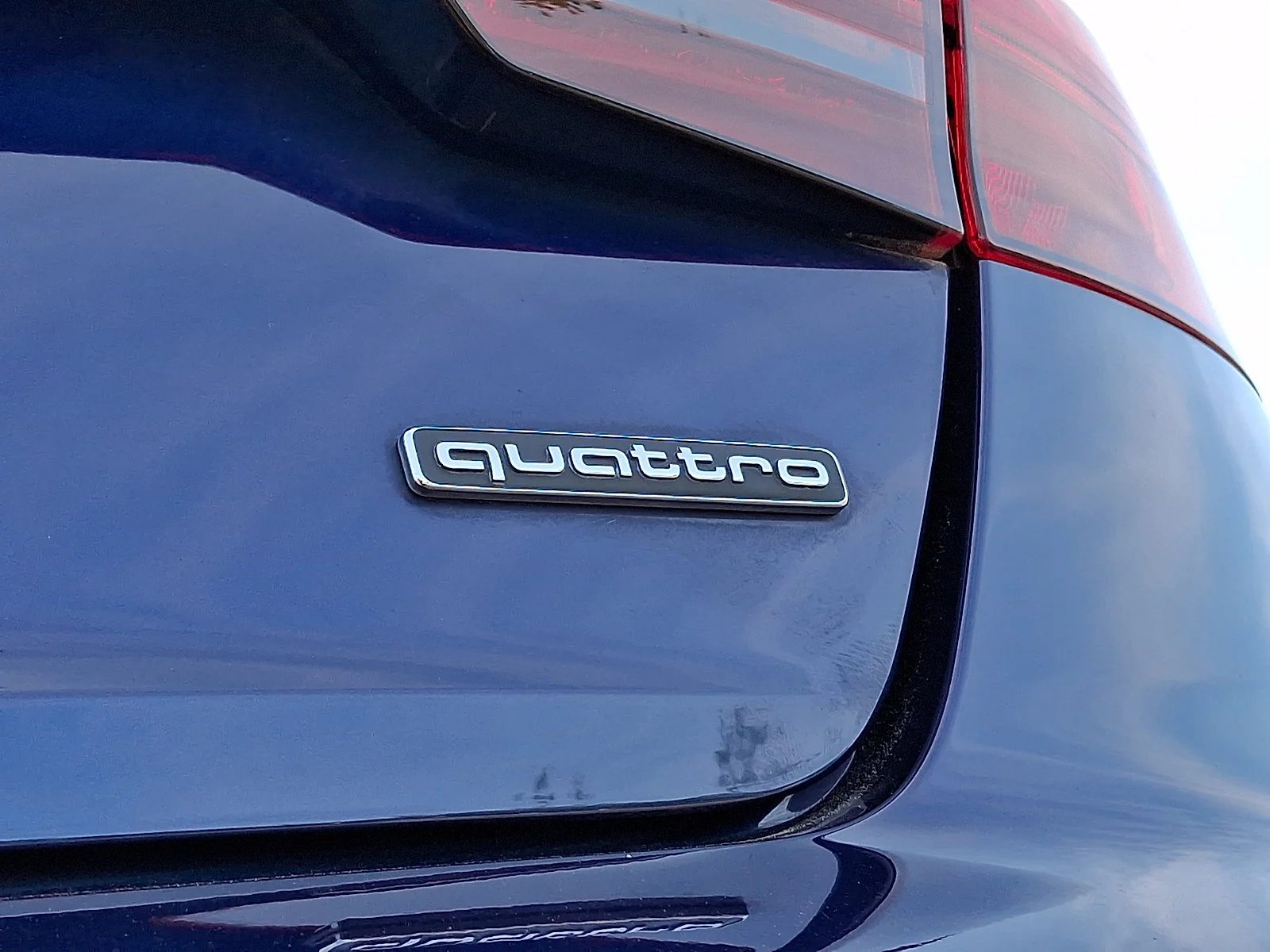 Used 2023 Navarra Blue Metallic   2D2d Audi S line Premium Plus image 31