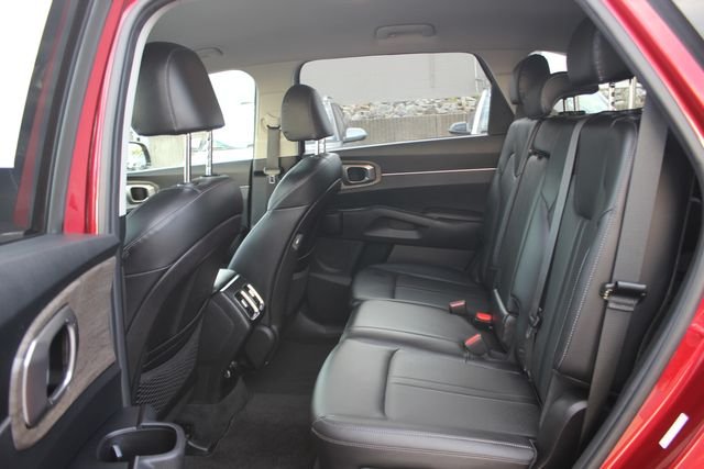 Used 2022 Red Kia S image 25