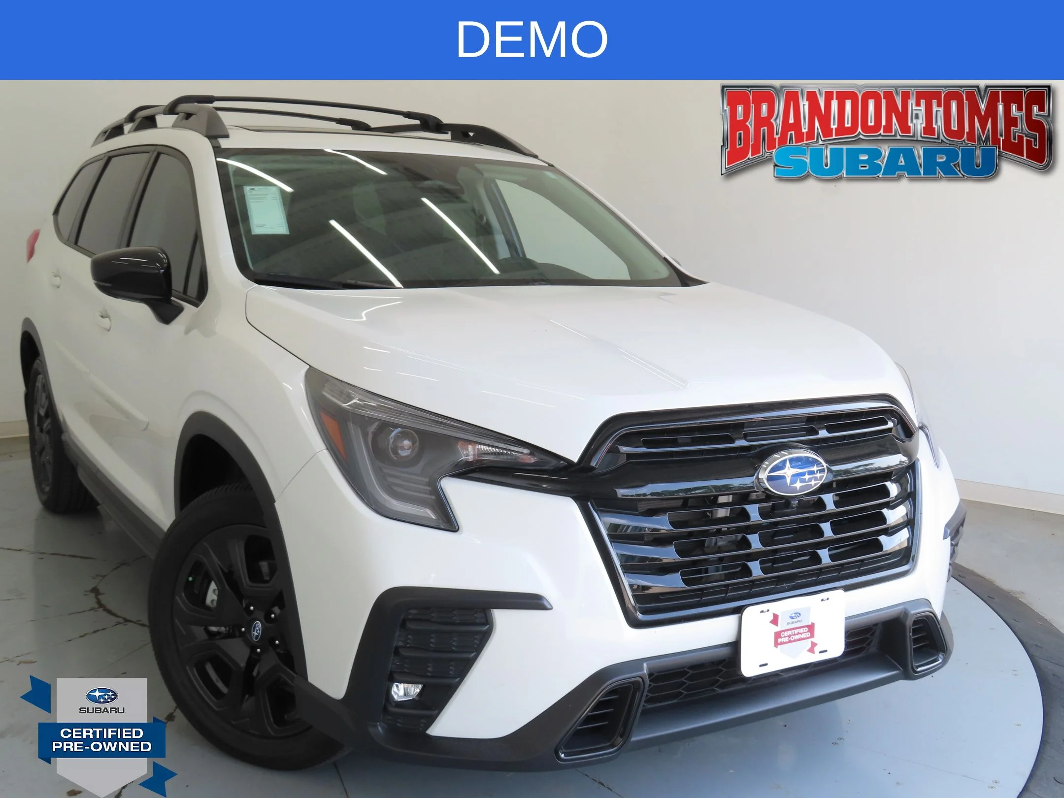 Certified Used 2025 White Subaru Onyx Edition Touring image 1