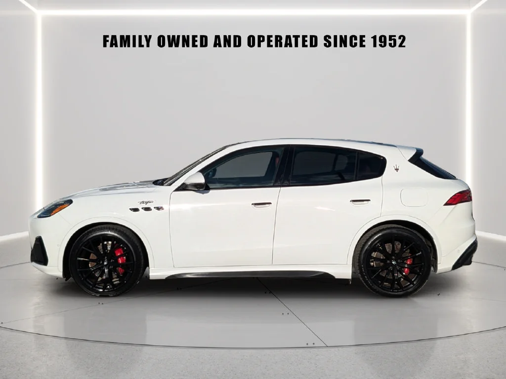 Used 2024 White Maserati Trofeo image 3
