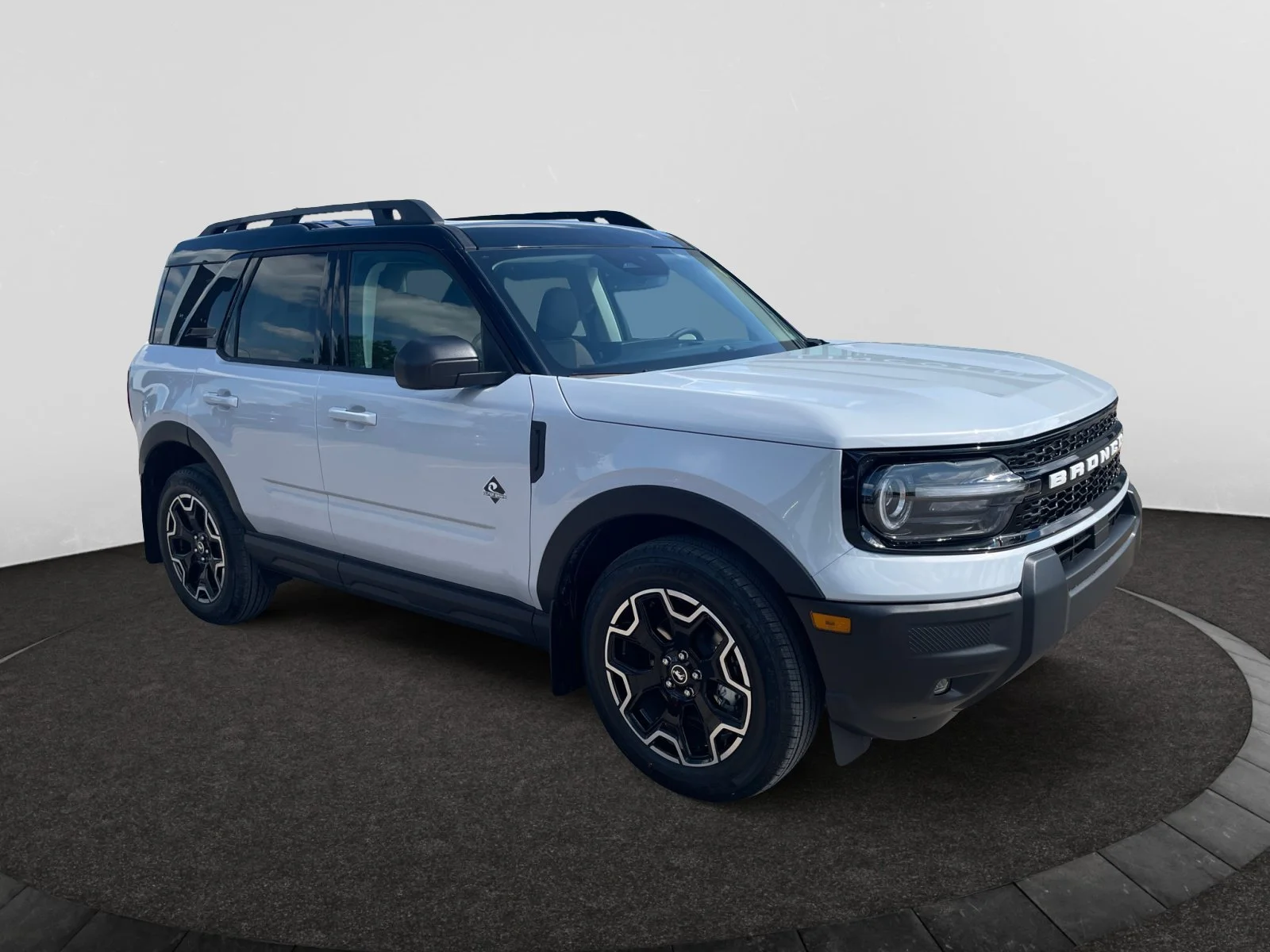 New 2026 Space White Metallic Ford Outer Banks image 7