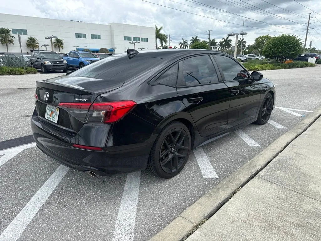 Certified Used 2022 Crystal Black Pearl Honda Sport image 5