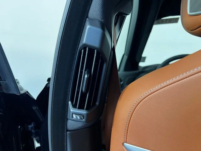 2025 BMW 7 Series 760i - Photo 34