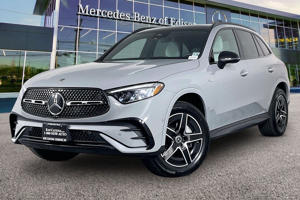 2025 Mercedes-Benz GLC Base - Photo 9