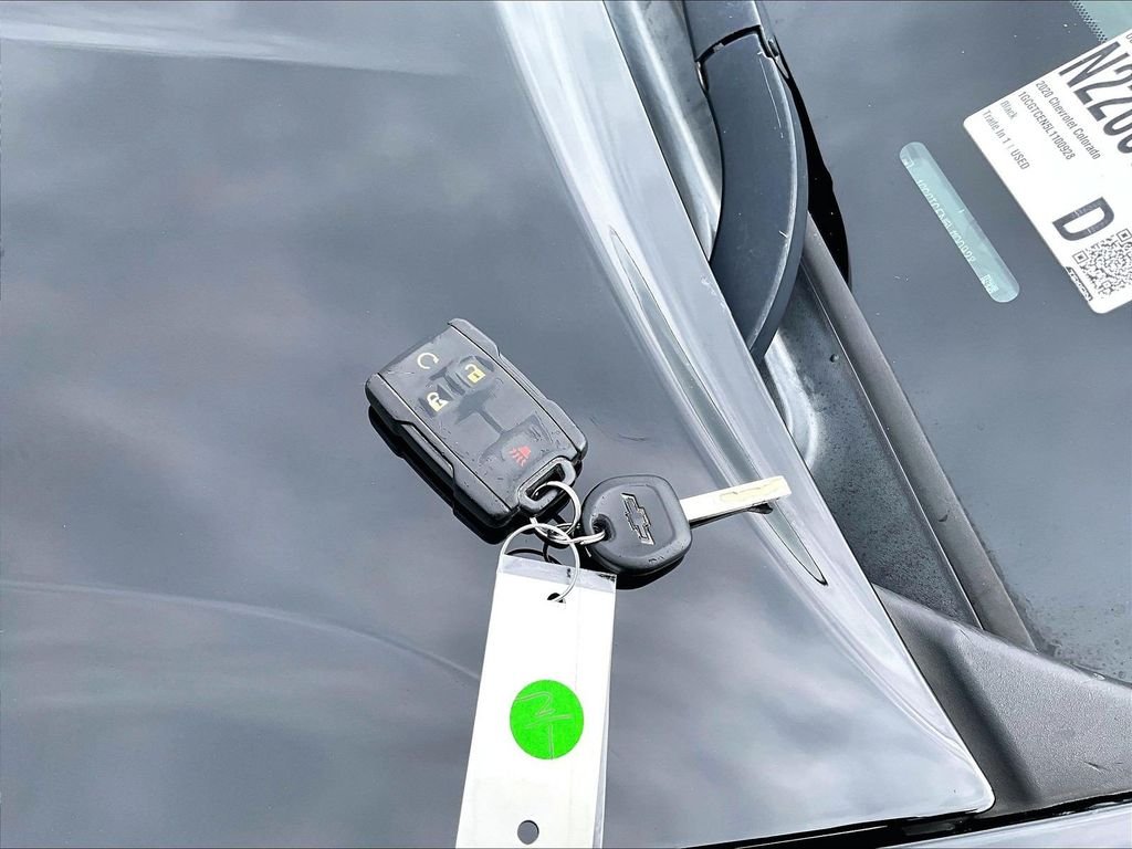 Used 2020 Black Chevrolet LT image 31