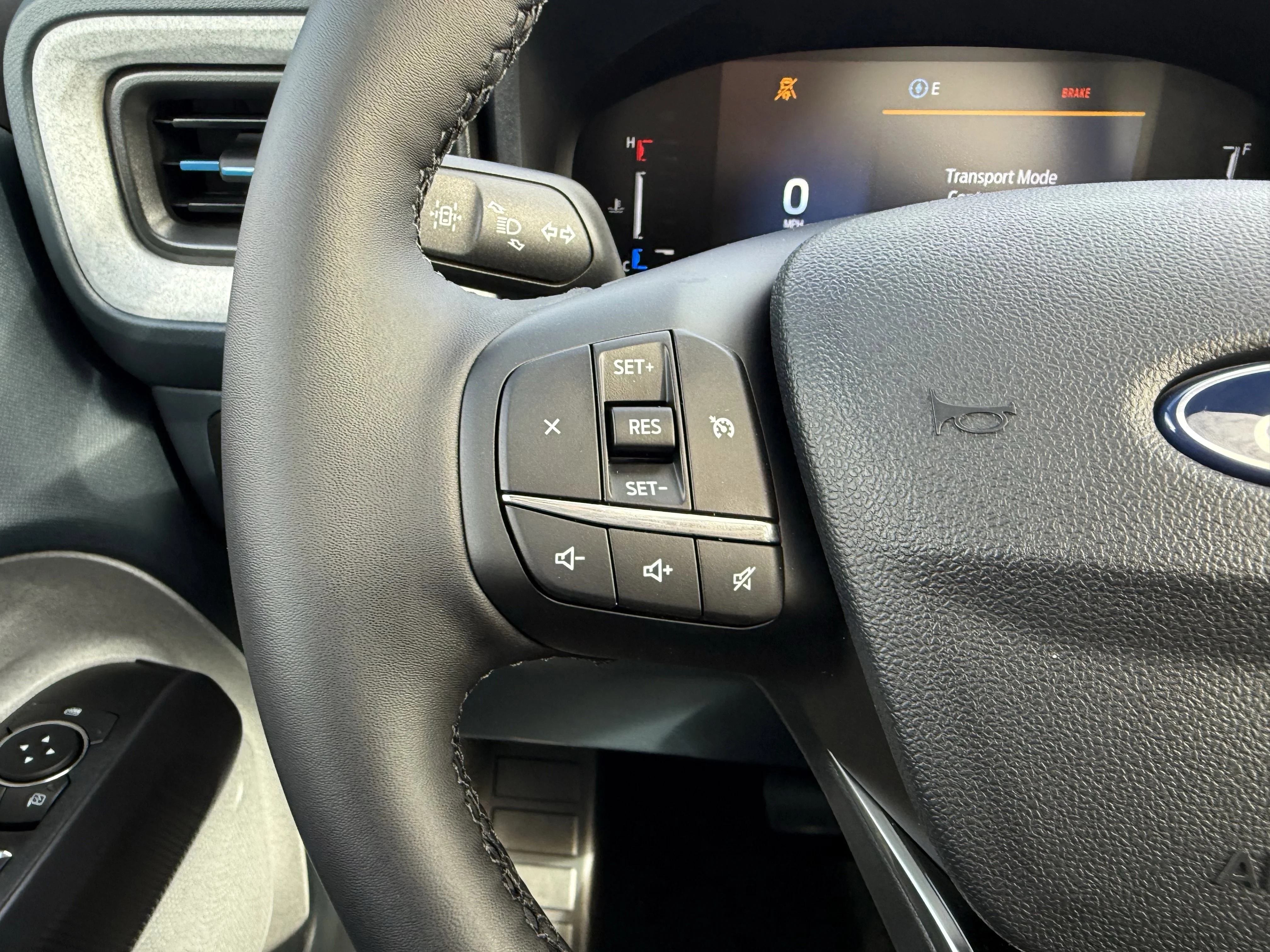 2025 Ford Maverick XLT - Photo 16