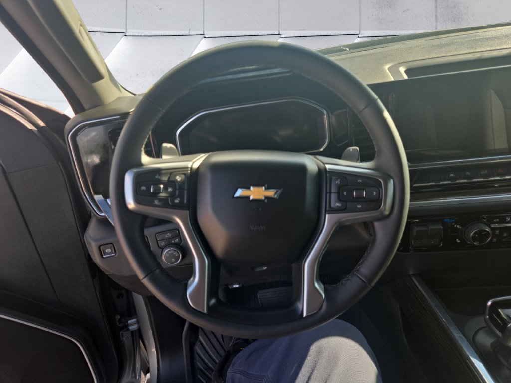 Used 2026 Gray Chevrolet LT image 8
