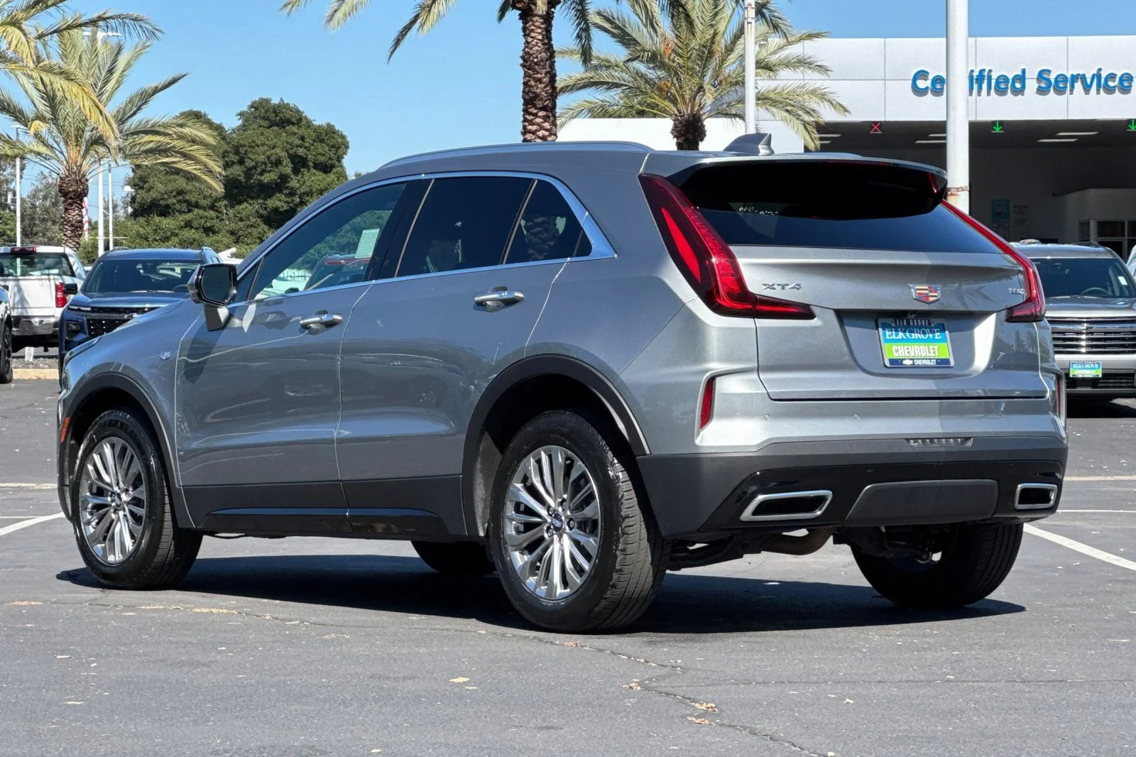 Used 2025 Argent Silver Metallic Cadillac Premium Luxury image 5