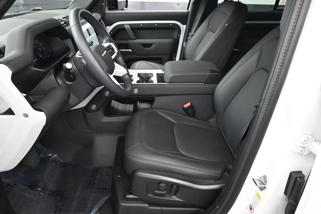 Certified Used 2025 White Land Rover S image 5