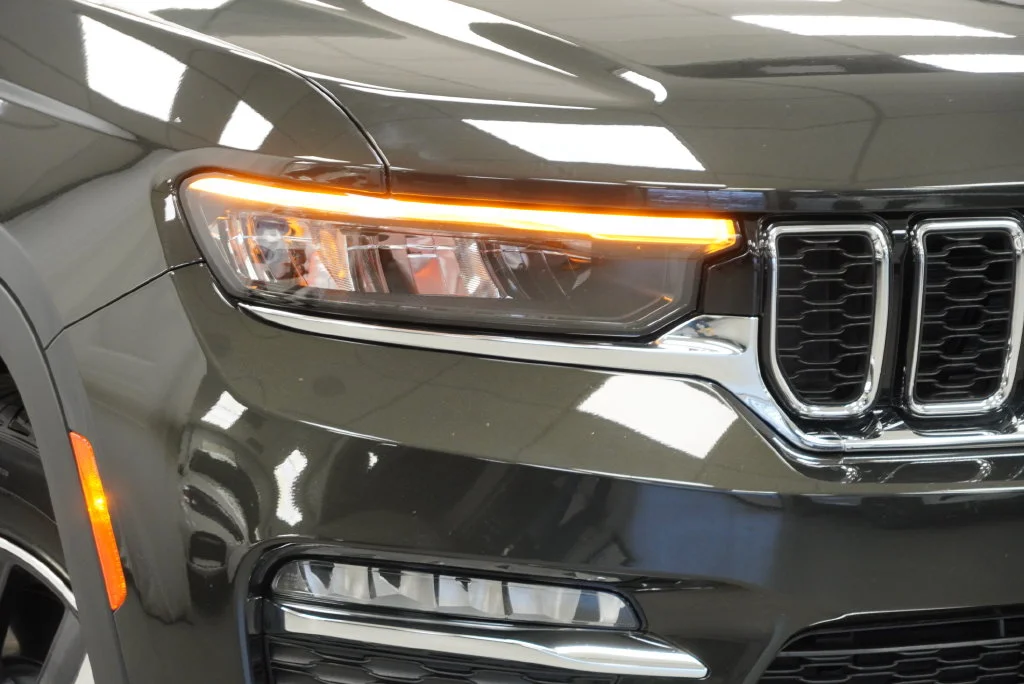Used 2023  Jeep 4xe image 9