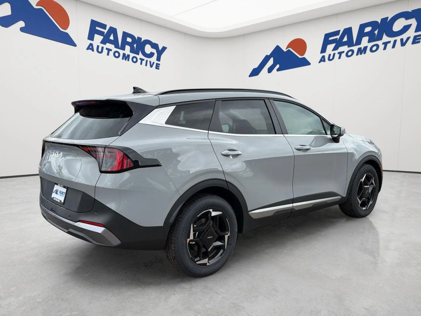 New 2026 Wolf Gray Kia EX image 4