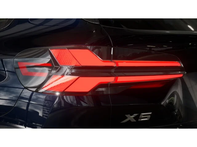 New 2026 Carbon Black Metallic BMW  image 8
