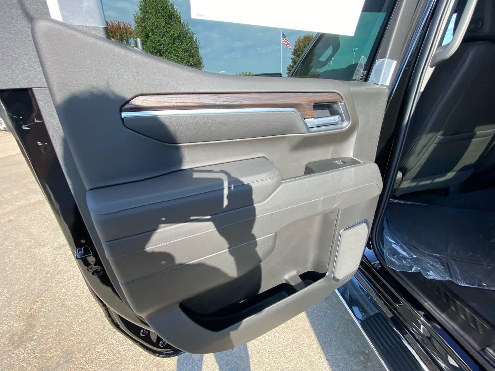 2026 GMC Sierra 1500 SLT - Photo 20