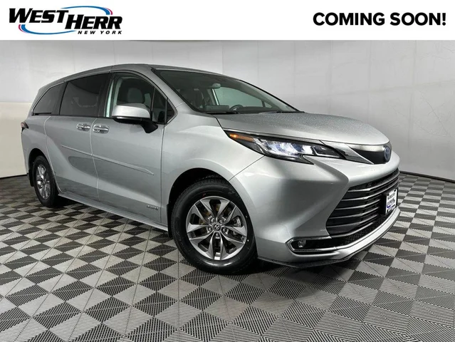 2021 Toyota Sienna XLE