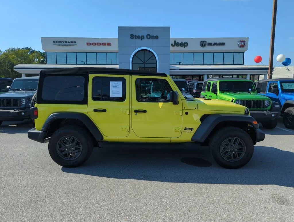 Used 2024 Yellow Jeep Sport S image 7