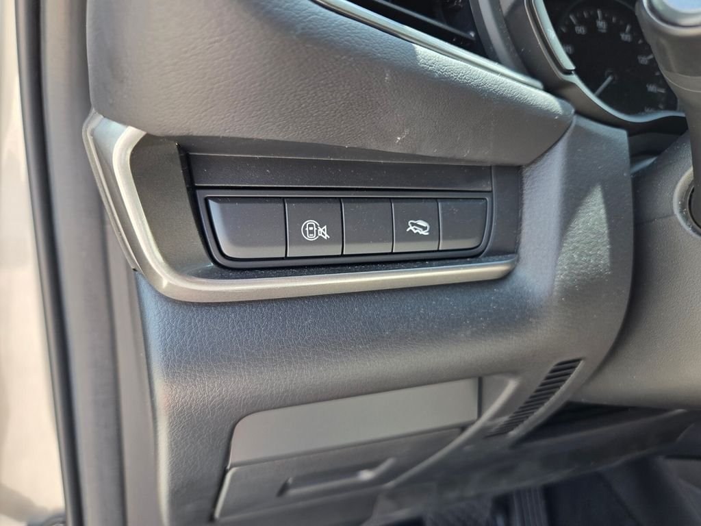Certified Used 2024 Silver Mazda 2.5 S Select Sport image 23