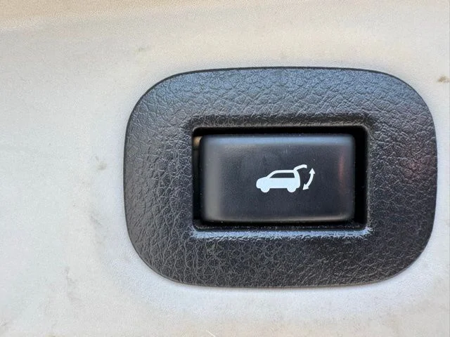 Used 2018 Black Nissan SV image 9