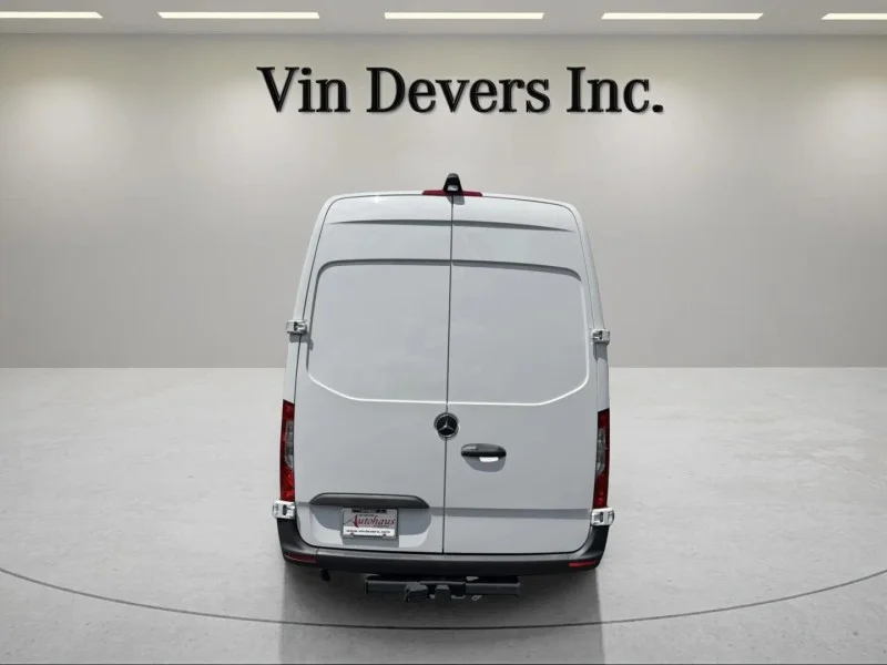 Used 2025 WHITE Mercedes-Benz  image 6