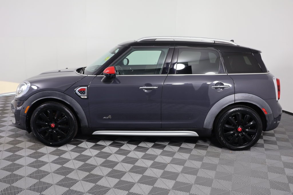 Used 2017 Thunder Gray Metallic MINI  image 5