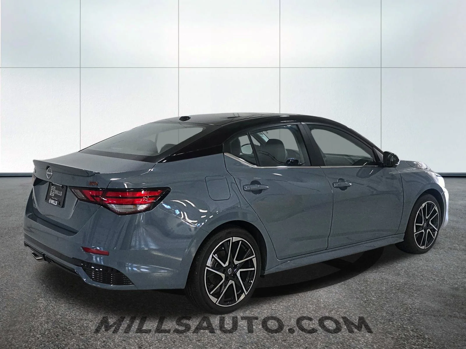 2025 Nissan Sentra SR - Photo 8