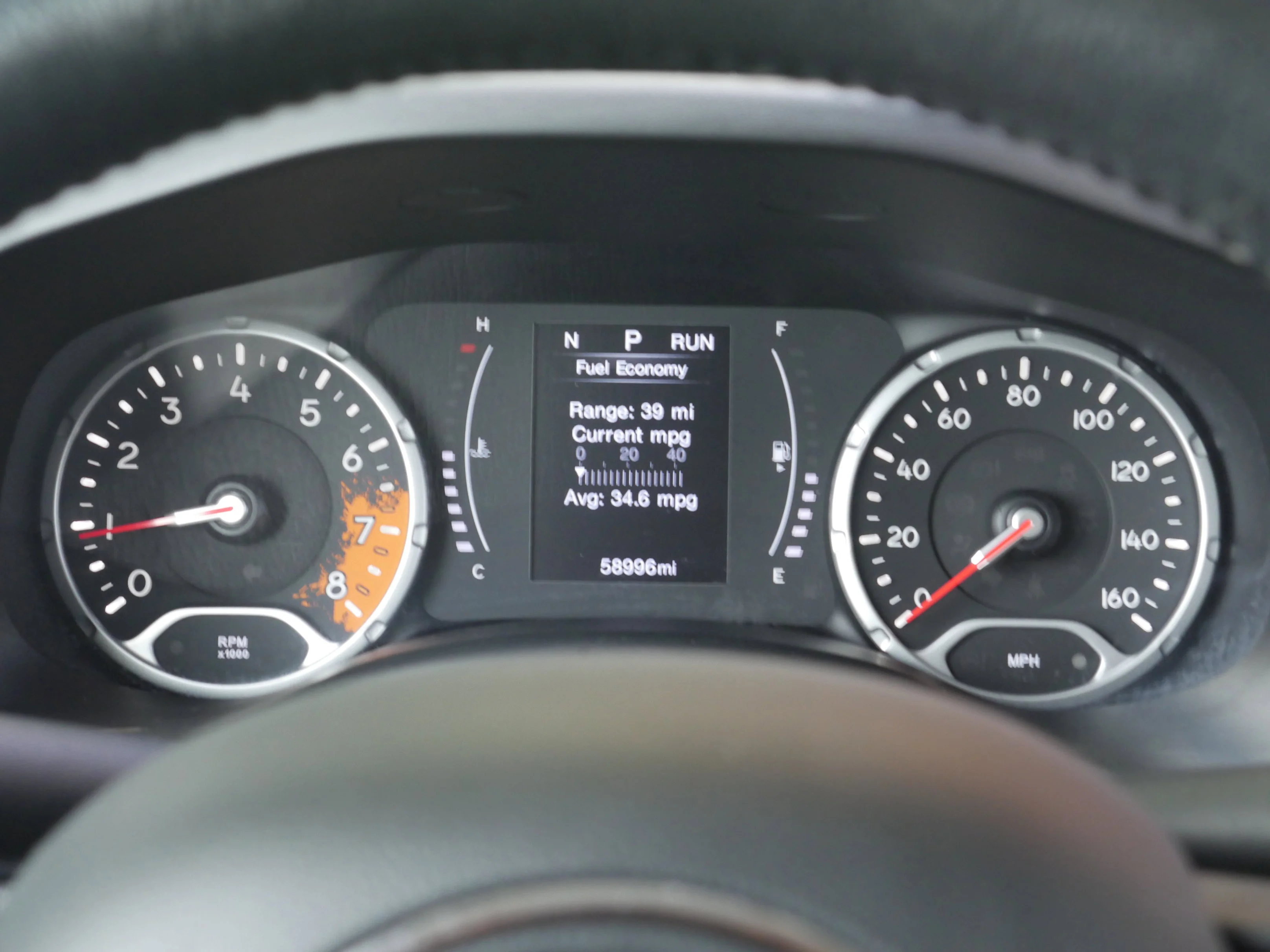 Used 2017 Alpine White Jeep Latitude image 7