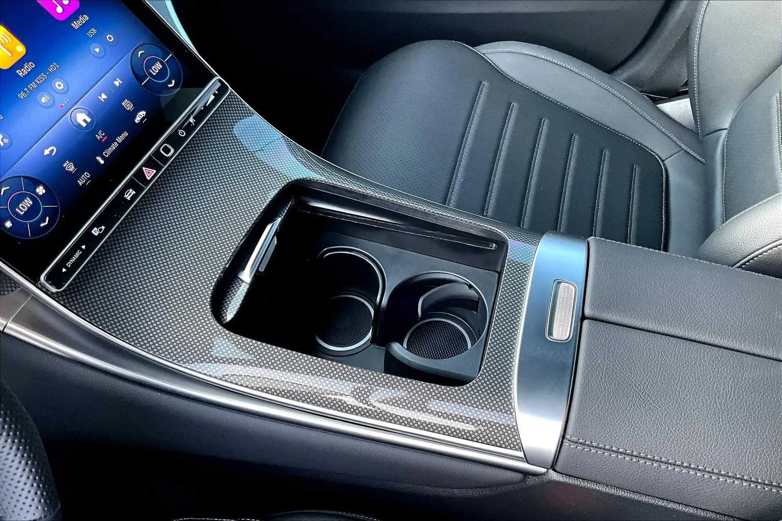 New 2026 Black Mercedes-Benz GLC 300 image 19