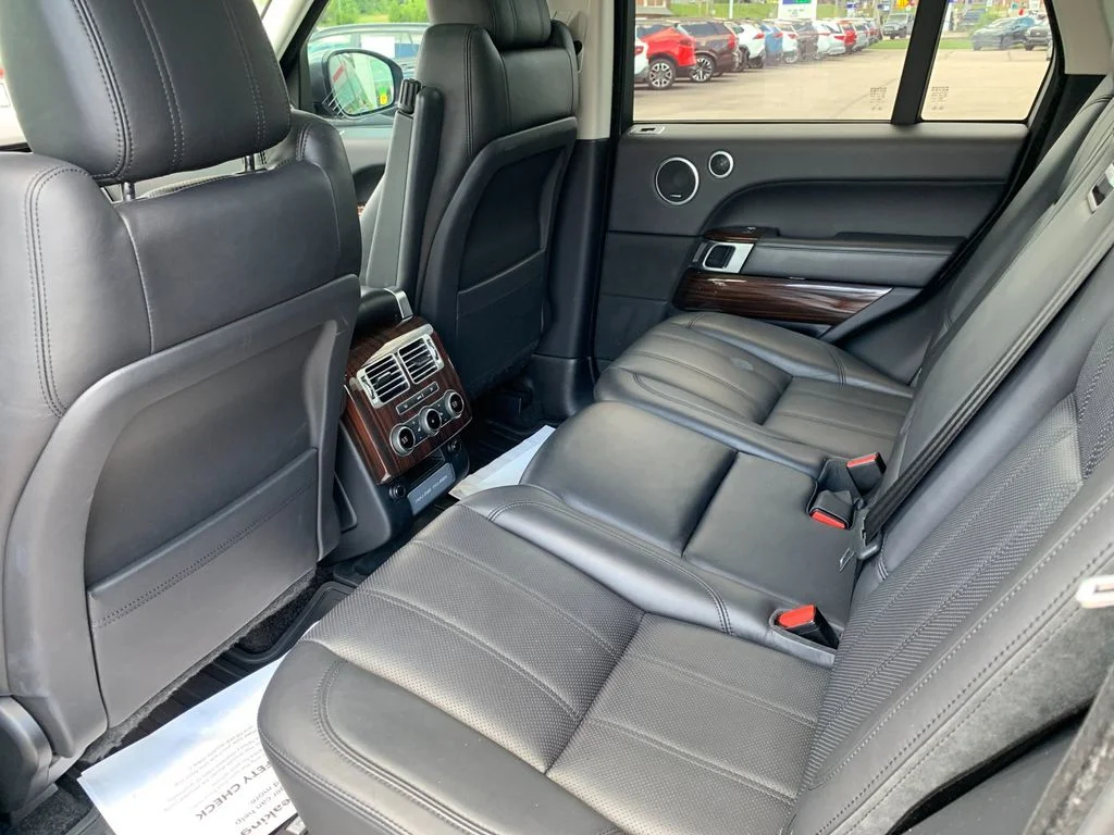 Used 2017  Land Rover 3.0L V6 Supercharged HSE image 14