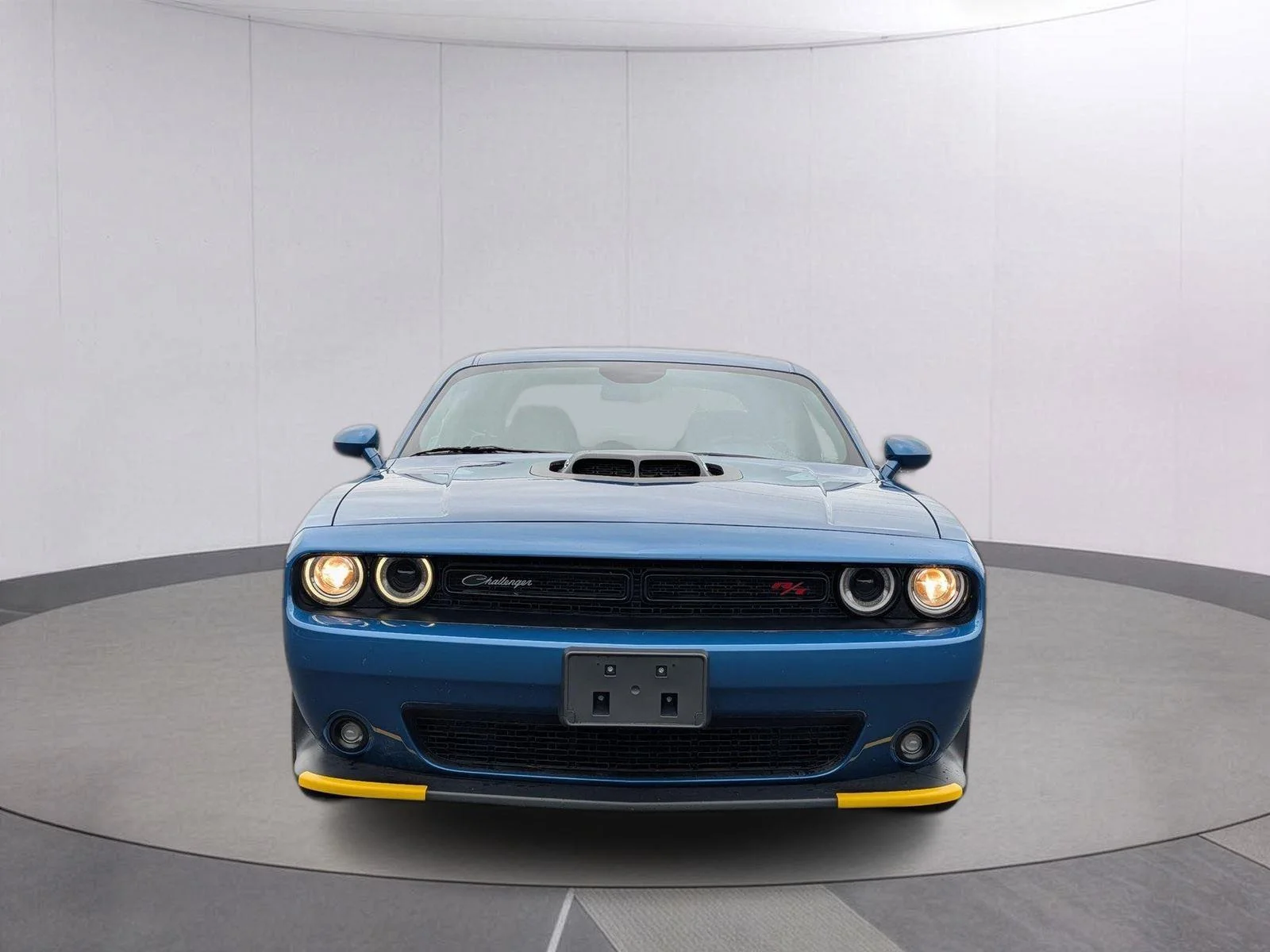 Used 2022 Frostbite Dodge R/T image 8