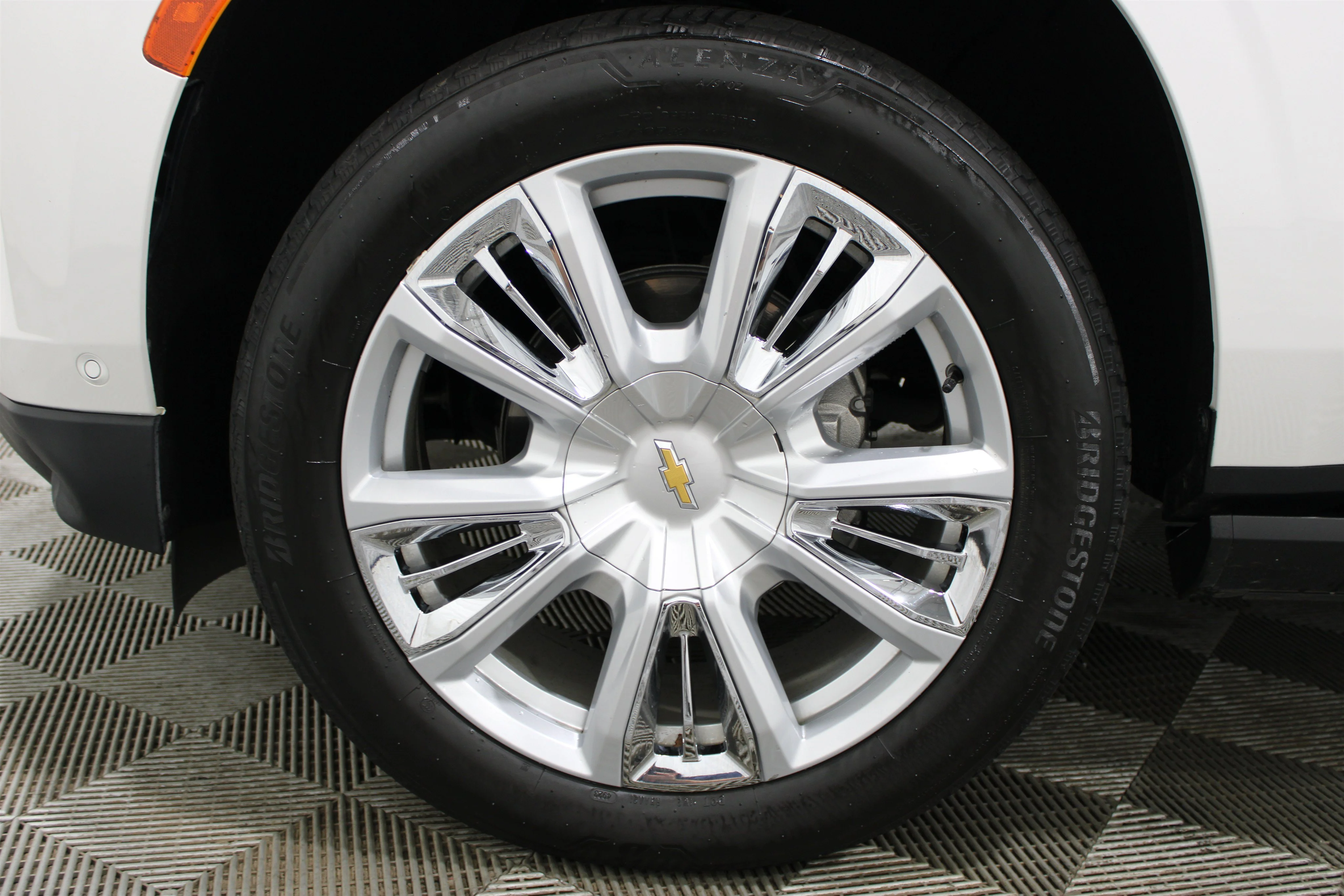 2024 Chevrolet Suburban High Country - Photo 47