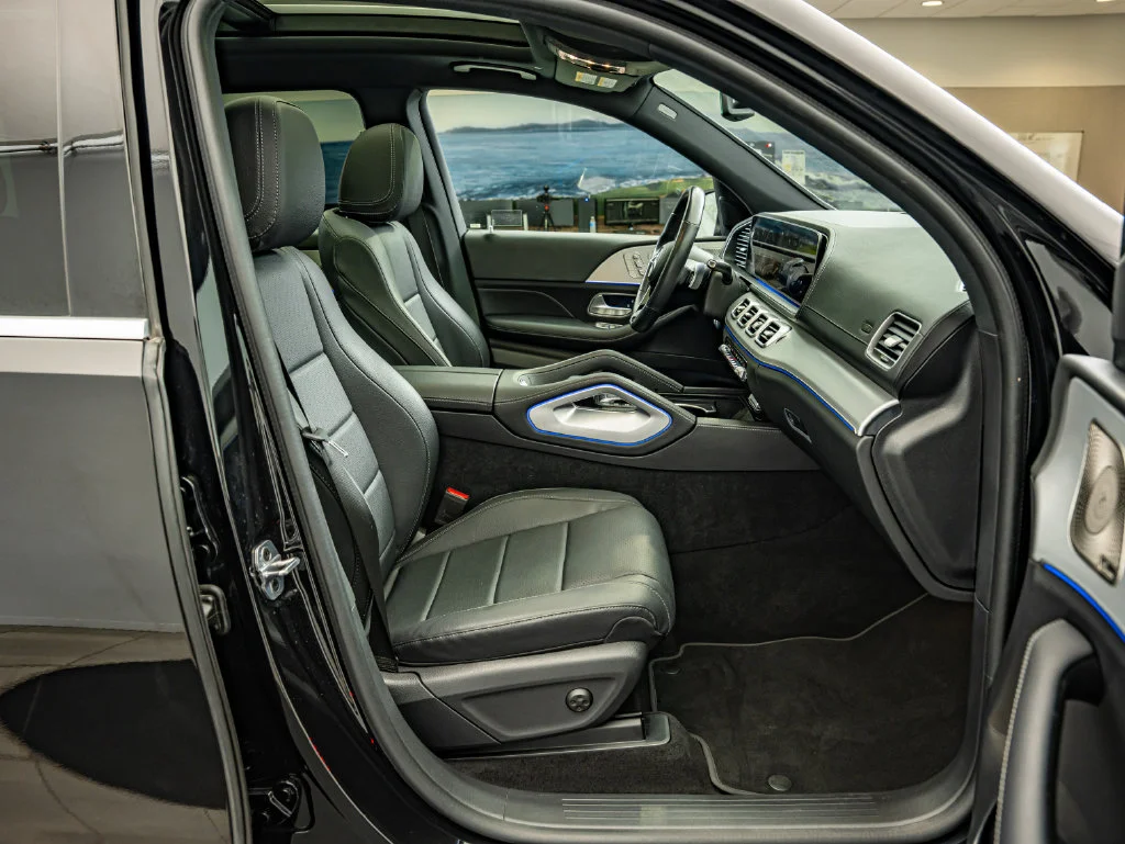 Used 2024 Black Mercedes-Benz GLS 450 image 41