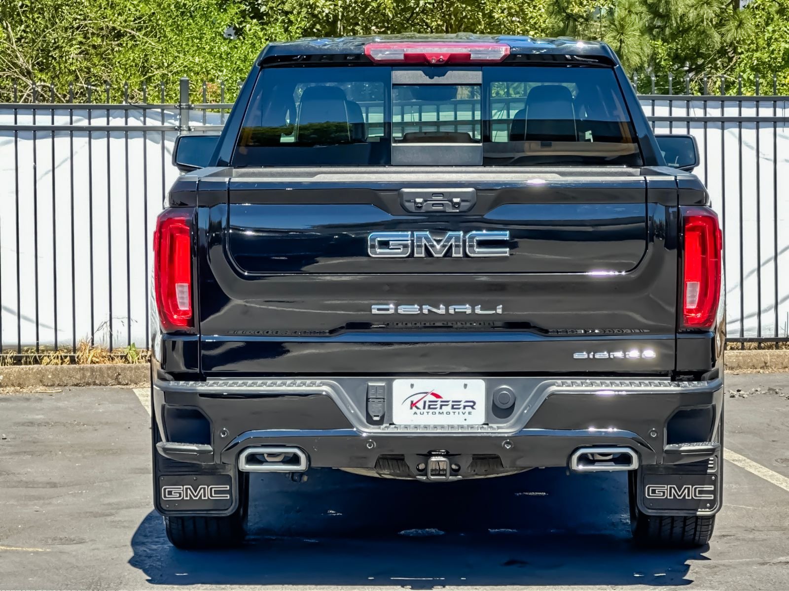 Used 2024 Black GMC Denali Ultimate image 4