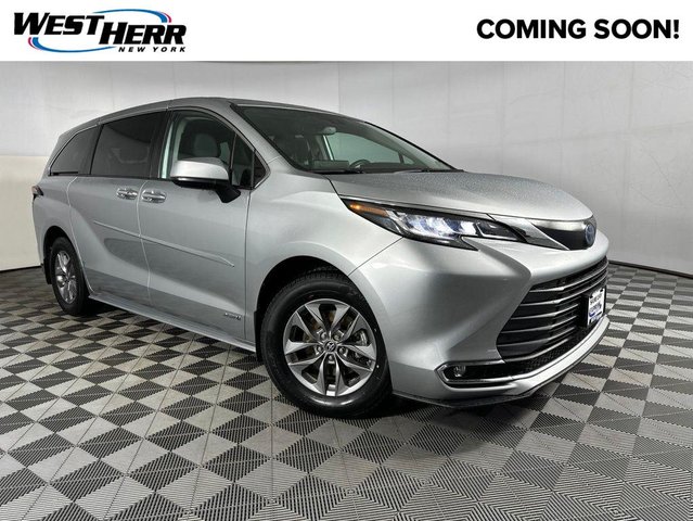 2021 Toyota Sienna XLE