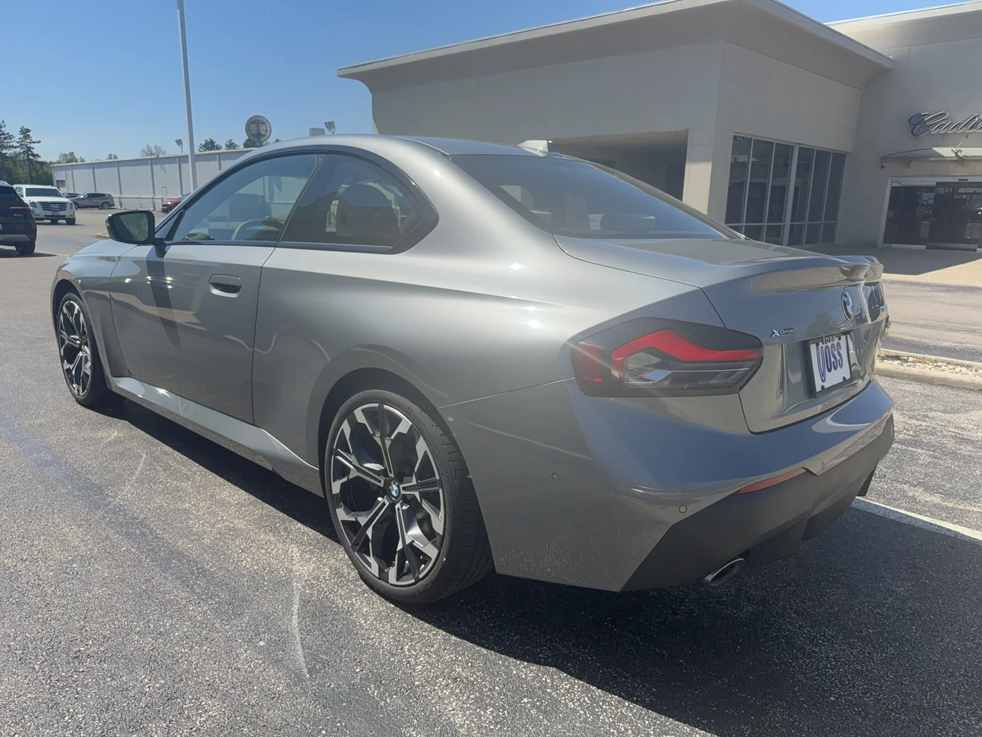 New 2025 Skyscraper Grey Metallic BMW i xDrive image 6