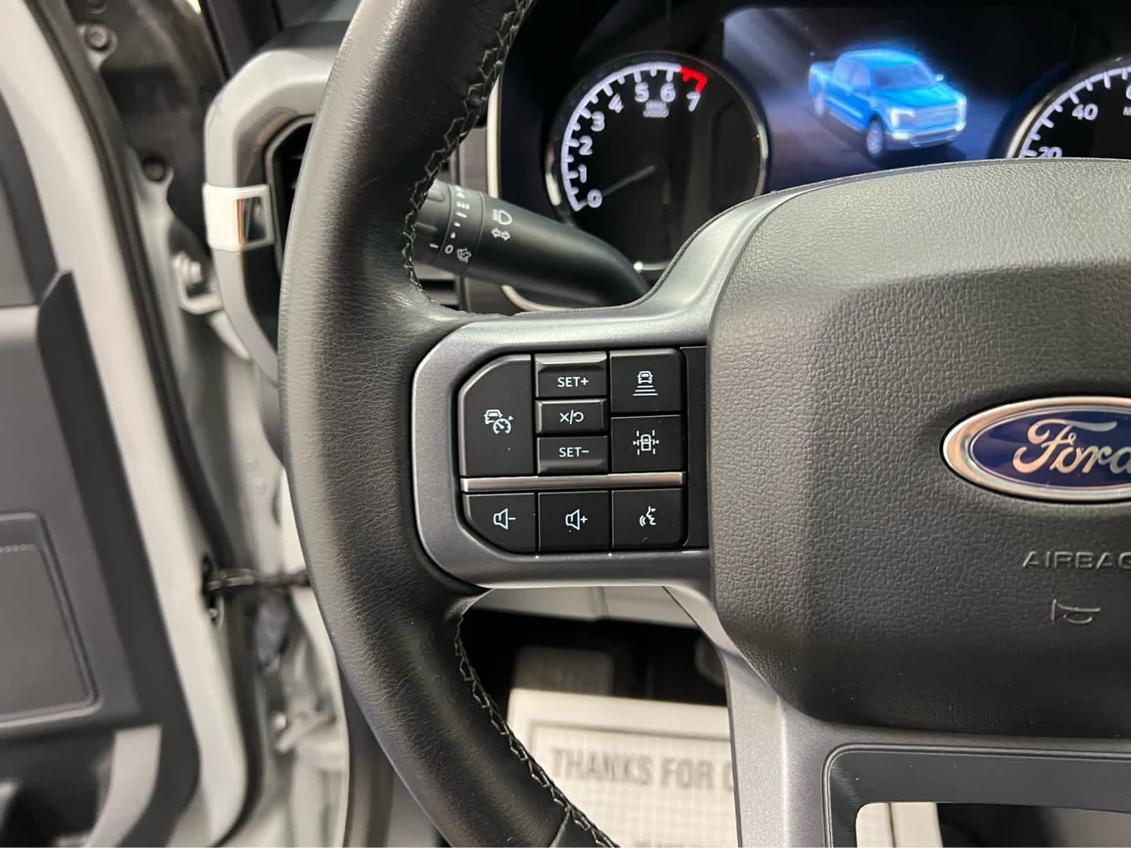 Used 2023 Avalanche Gray Ford XLT image 8